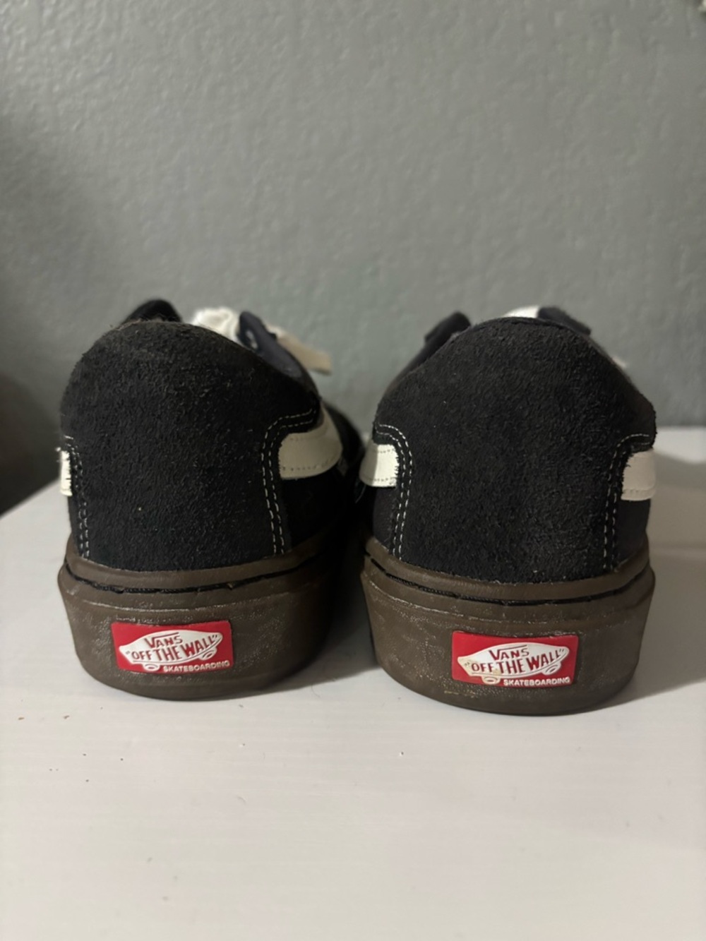 Vans Black and White Old Skool Low-Top Sneakers - Picture 7 of 10